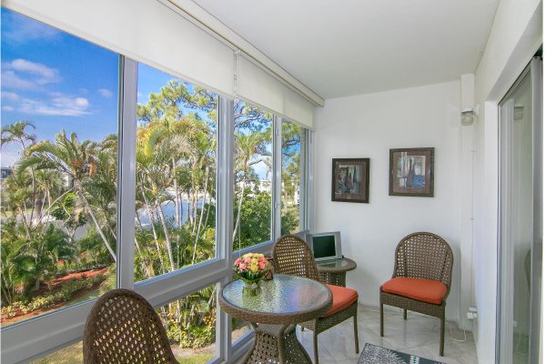 2562 N Garden #308 Lake Worth, FL 33461