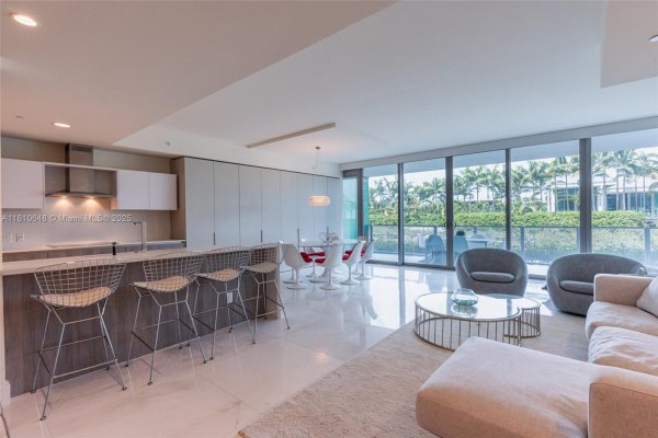 360 Ocean Dr #205S Key Biscayne, FL 33149