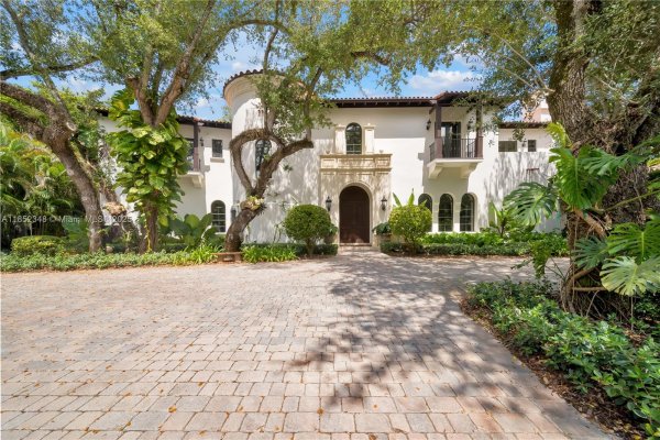 8301 SW 53rd Ave Miami, FL 33143 8301 SW 53rd Ave Miami, FL 33143