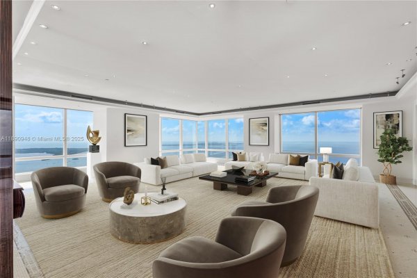 1425 Brickell Ave #54DEF Miami, FL 33131