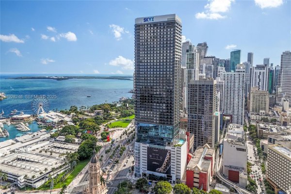 398 NE 5th St #4616 Miami, FL 33132