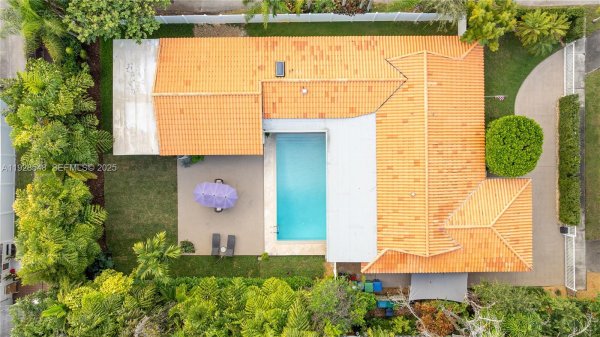 360 Menores Ave Coral Gables, FL 33134