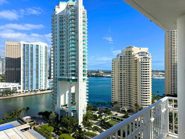 701 Brickell Key Blvd #2309 Miami, FL 33131