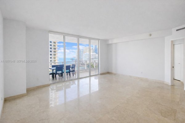 901 Brickell Key Blvd #1603 Miami, FL 33131