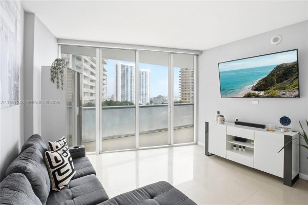 495 Brickell Ave #1608 Miami, FL 33131