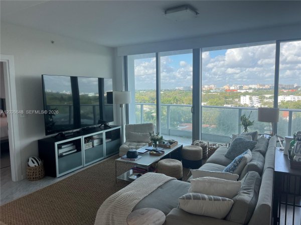 2627 S Bayshore Dr #1208 Miami, FL 33133