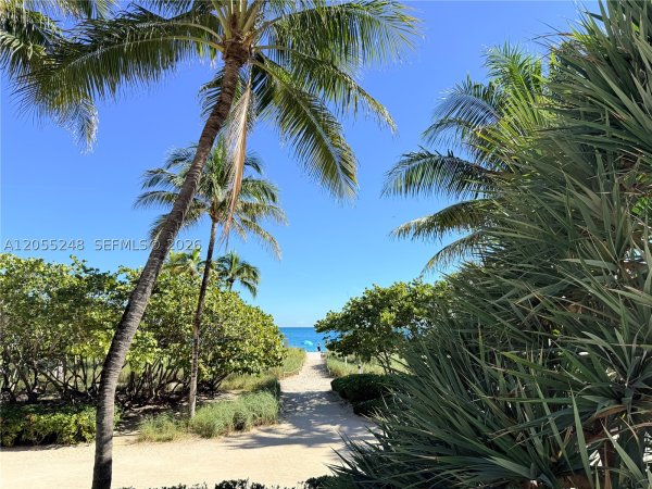 10185 NE Collins Ave #822 Bal Harbour, FL 33154