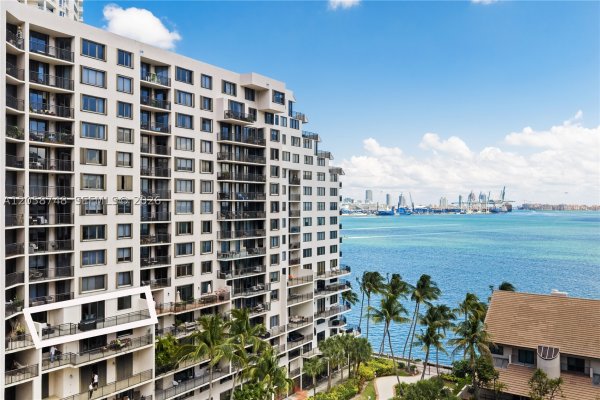 540 Brickell Key Dr #719 Miami, FL 33131