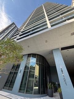 121 NE 5th #1506 Miami, FL 33132