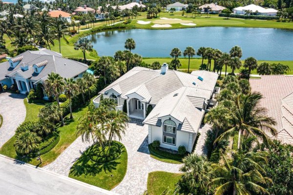 2925 SE Dune Hutchinson Island, FL 34996
