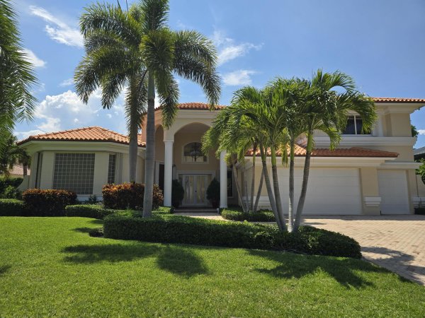 9 Island Sewalls Point, FL 34996