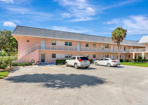 18081 SE Country Clb Dr #24-237 Jupiter, FL 33469