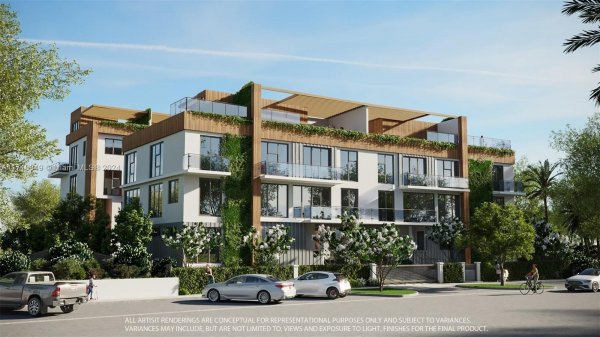 2005 Calais Dr #7 Miami Beach, FL 33141