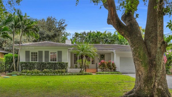 1536 Alegriano Ave Coral Gables, FL 33146