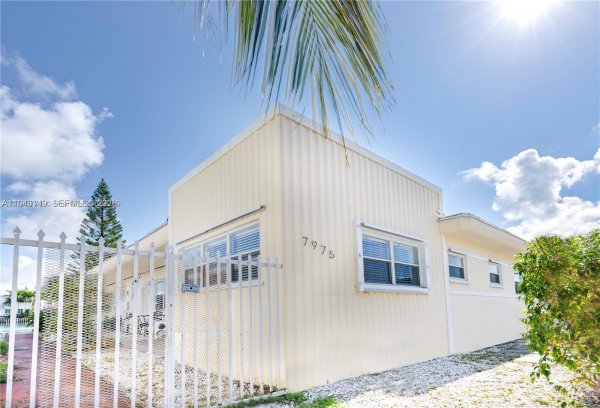 7975 Crespi Blvd #1 Miami Beach, FL 33141