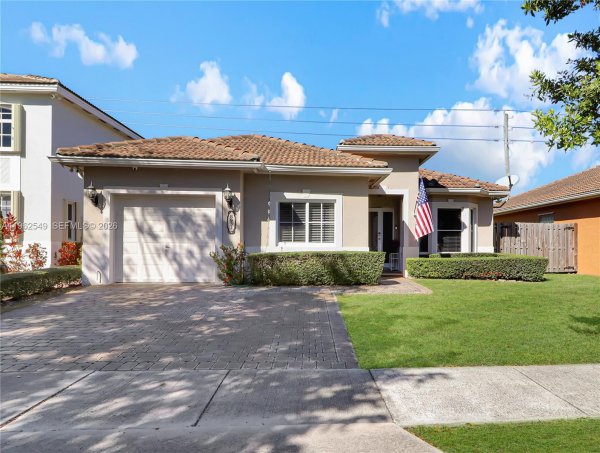 8931 SW 208th Ter Cutler Bay, FL 33189