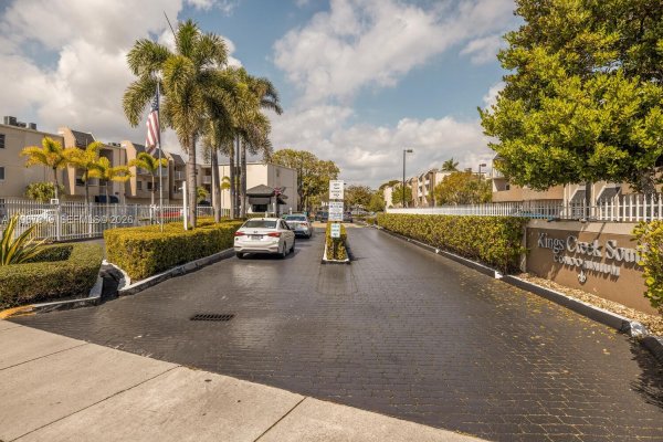 7785 SW 86th St #E-119 Miami, FL 33143