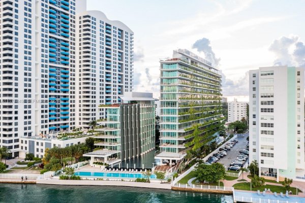 1300 Monad Ter #8D Miami Beach, FL 33139
