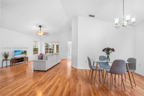 2020 SE 5th Pl Homestead, FL 33033