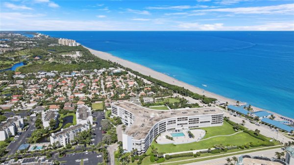 1300 S Highway A1a #402 Jupiter, FL 33477