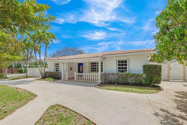 6810 SW 51st St Miami, FL 33155