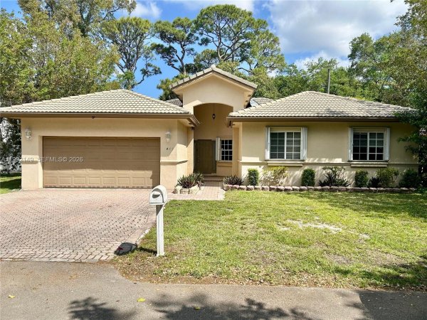 1445 SW 11th Pl Fort Lauderdale, FL 33312