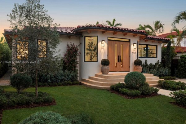 4430 Royal Palm Ave Miami Beach, FL 33140