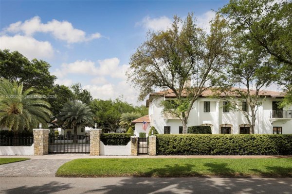 475 Amalfi Ave Coral Gables, FL 33146