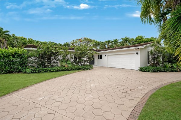 6600 SW 144th St Coral Gables, FL 33158