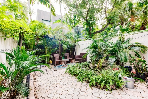 2956 Bird Ave #6 Miami, FL 33133