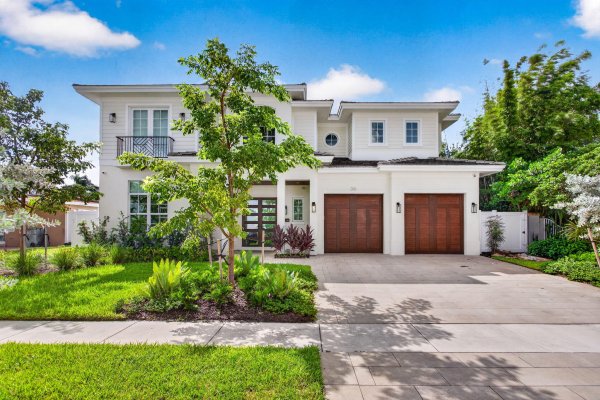 310 SE 9th Ct Pompano Beach, FL 33060