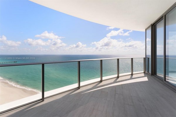 15701 Collins Ave #2101 Sunny Isles Beach, FL 33160