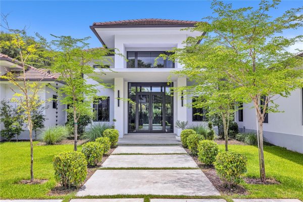 7699 SW 118th St Pinecrest, FL 33156