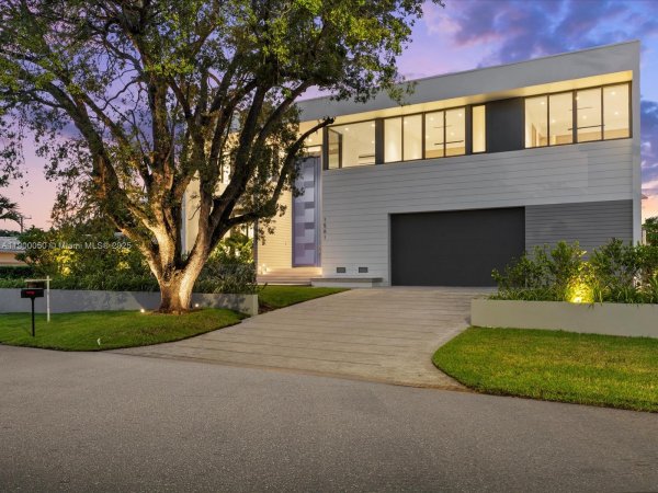 1501 NE 103rd St Miami Shores, FL 33138