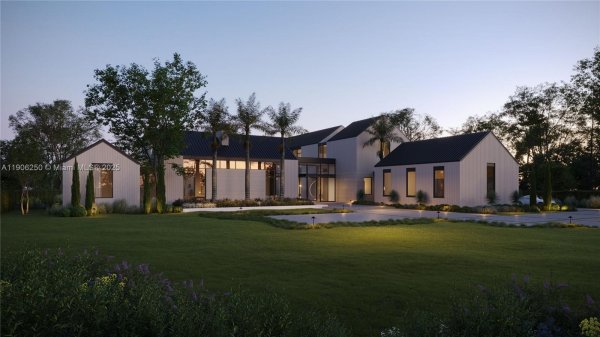 9400 SW 60th Ct Pinecrest, FL 33156