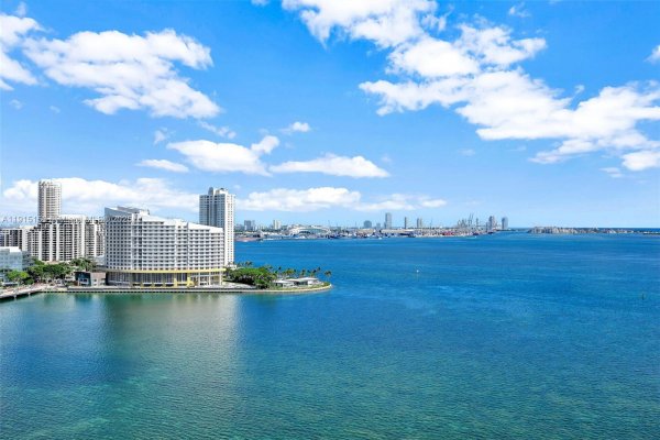1155 Brickell Bay Dr #2004 Miami, FL 33131