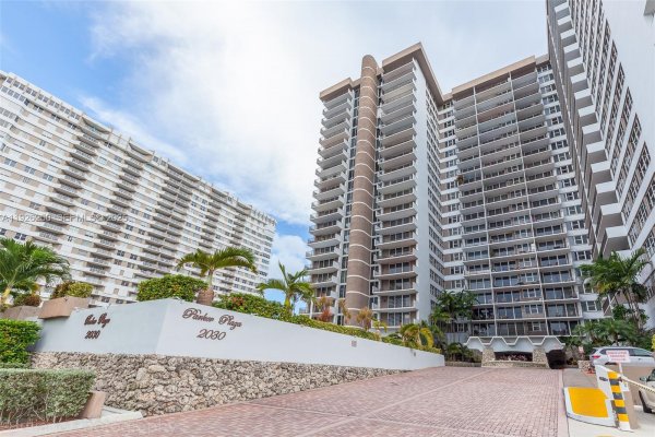 2030 S Ocean Dr #1705 Hallandale Beach, FL 33009