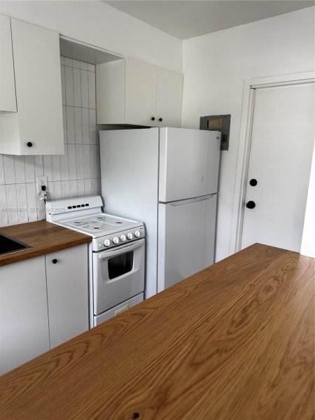 725 NE 91st St #3D Miami Shores, FL 33138