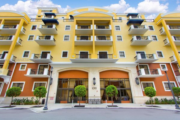 8395 SW 73rd Ave #521 Miami, FL 33143