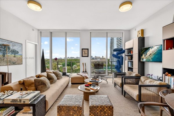 2678 Tigertail Ave #604 Miami, FL 33133