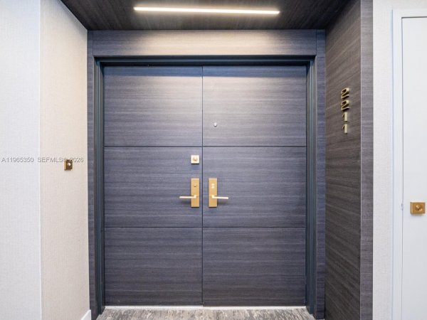 9 Island Ave #2211 Miami Beach, FL 33139