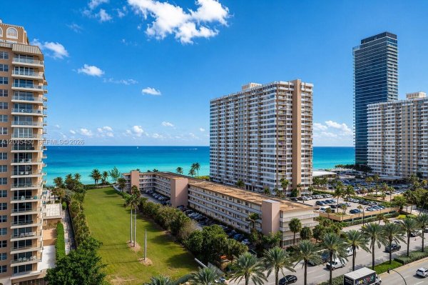 1936 S Ocean Dr #4D Hallandale Beach, FL 33009