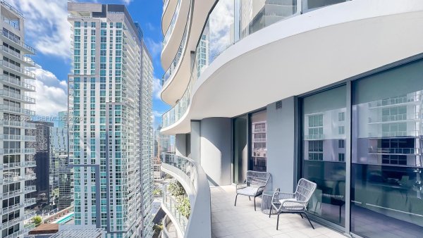 1000 Brickell Plz #2603 Miami, FL 33131