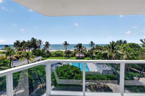 2401 Collins Ave #602 Miami Beach, FL 33140