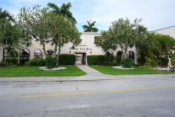 160 NE 8th Ave #25A Hallandale Beach, FL 33009