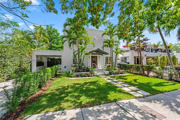 178 NE 45th St Miami, FL 33137