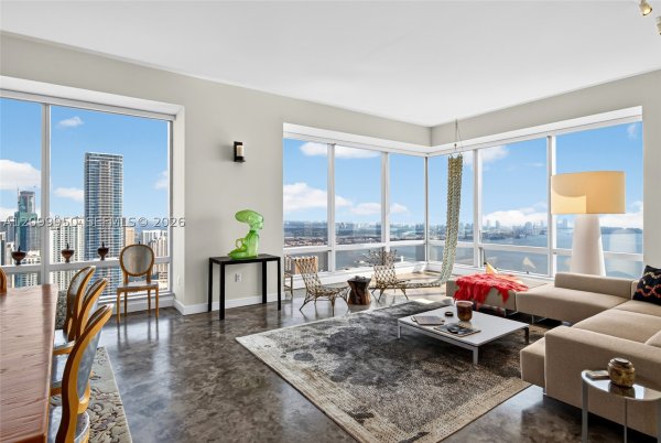 1425 Brickell Ave #60E Miami, FL 33131