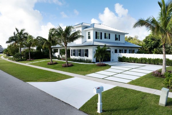 11823 Lake Shr North Palm Beach, FL 33408