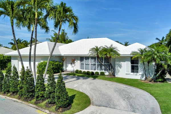 1465 N Lake Palm Beach, FL 33480