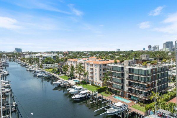 124 Hendricks #Ph401 Fort Lauderdale, FL 33301